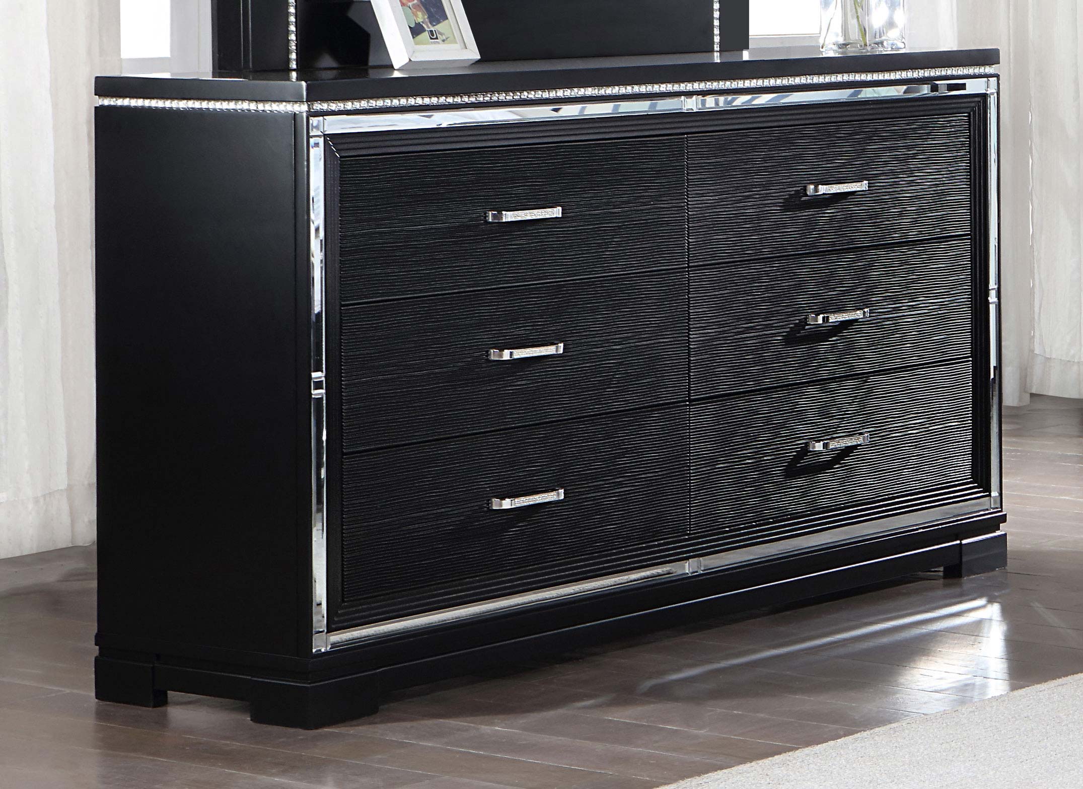 Cappola Rectangular 6-drawer Dresser Silver and Black