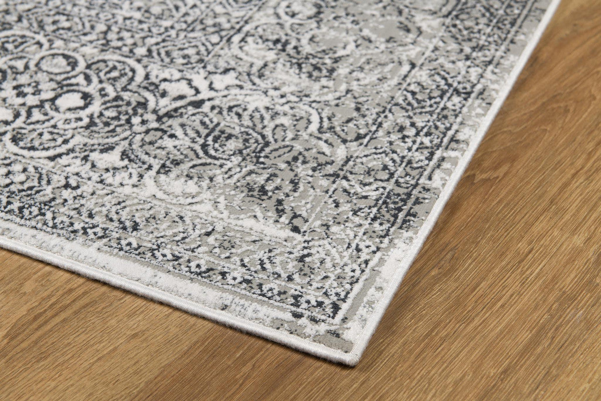 Bergamyer Area Rug