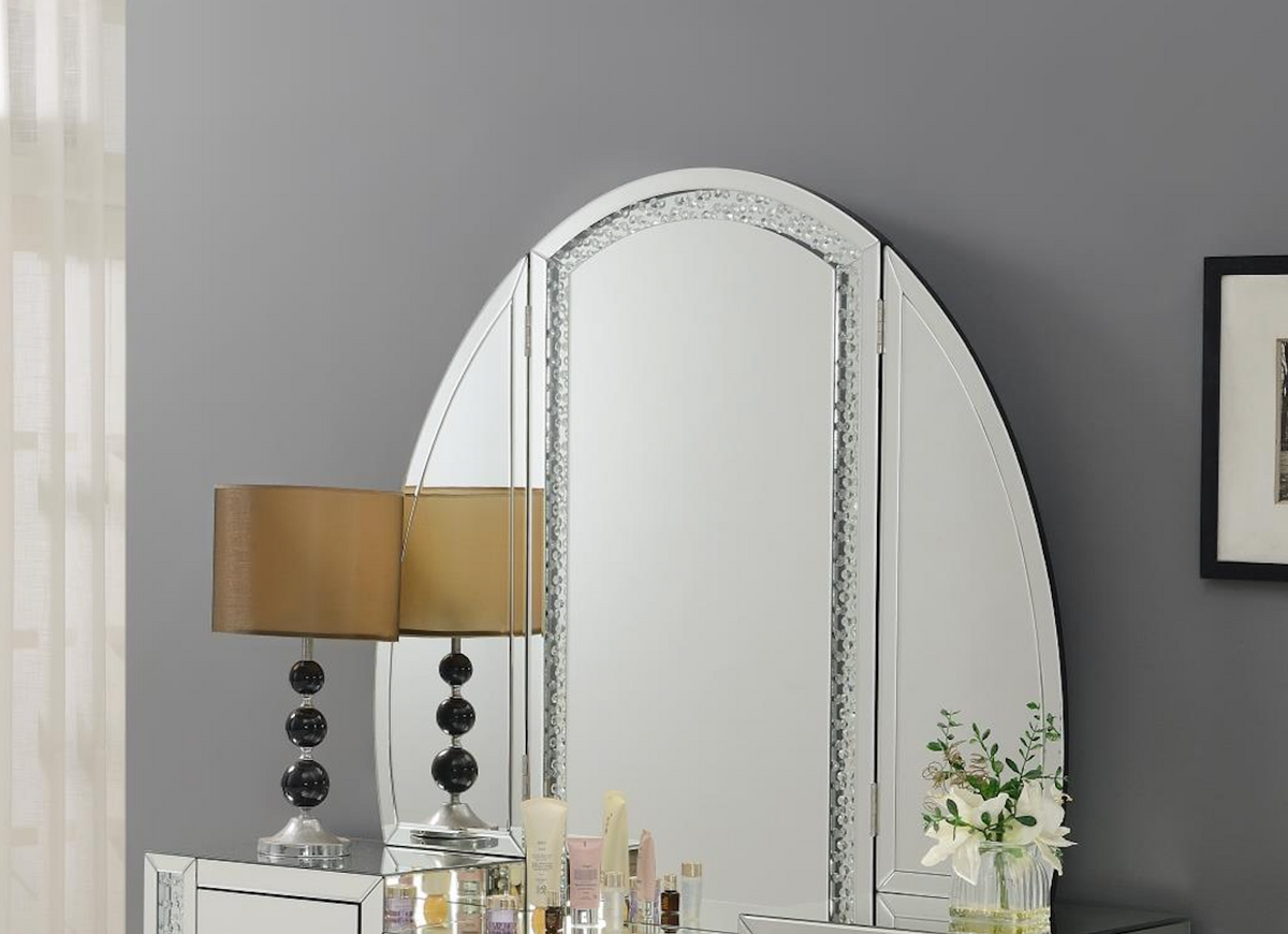 Glamour Vanity W/Mirror